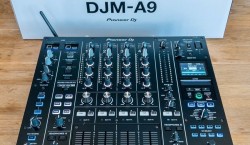  Koop nieuw Pioneer DJ CDJ-3000 Multi-Player, Pioneer DJM-V10, Pioneer DJM-900NXS2, Allen & Heath XONE 96 DJ Mixer 