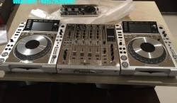 Pioneer DJ 2x Pioneer Cdj-2000Nxs2 + 1x Djm-900Nxs2 + Hdj-2000 Mk2 / 2x Pioneer Cdj-2000s+ Djm-900-nexus + Rmx-1000-plat