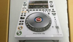 Verkoopt Nieuw Pioneer DJ Pioneer CDJ-3000-w (2) +1x DJM-900NXS2-W, Pioneer DJM-A9 DJ-Mixer, Pioneer DDJ-REV7 Pioneer DD