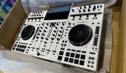  Denon DJ Prime 4+ , Allen & Heath Xone:96,  PLAYdifferently MODEL 1,   Rane Four ,  Pioneer XDJ-RX3 , Pioneer XDJ-XZ , 